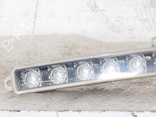 left-daytime-light-citroen-c3-picasso-sh_-2008-36568355 main image