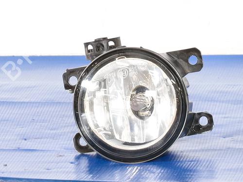 right-front-fog-light-jeep-renegade-suv-bu-b1-bv-2014-30084136 main image