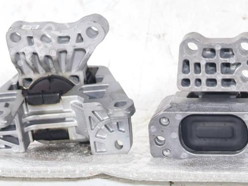 Support de moteur FIAT 500X (334_) 1.3 (334.AXR11) (150 hp) 31647928