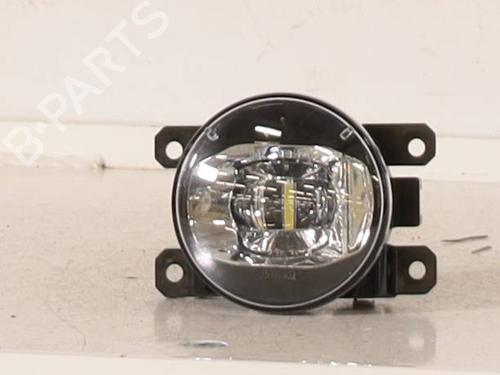 right-front-fog-light-jeep-renegade-suv-bu-b1-bv-2014-23965477 main image