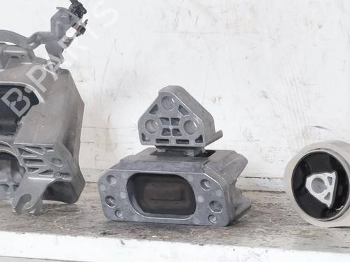 Used Engine mount Engine mount ALFA ROMEO TONALE (965_) 1.3 Hybrid Q4 (280 hp) 33809965 33809965