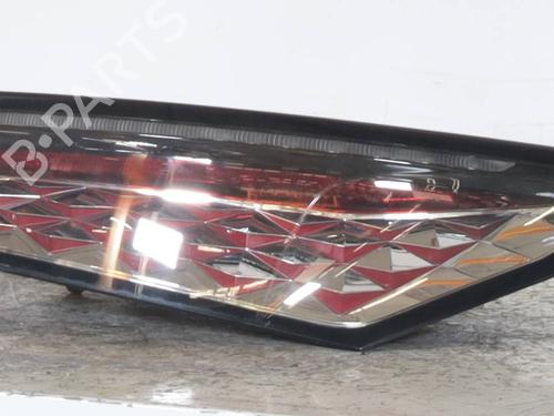 right-taillight-ds-ds-9-x2_-2020-30260863 main image
