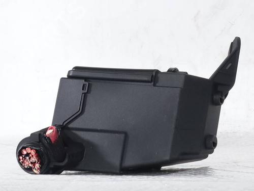 Used Fuse box Fuse box FIAT 500 C (312_) 1.0 Mild Hybrid (312.AYD1B) (69 hp) 40117073 40117073