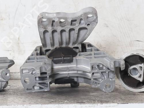 Used Engine mount Engine mount JEEP COMPASS (MP, M6, MV, M7) 1.3 HYBRID 4X4 (190 hp) 34646411 34646411