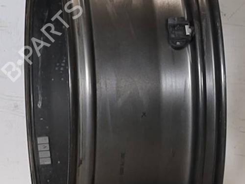 rim-alfa-romeo-giulia-952_-2015-26887929 main image