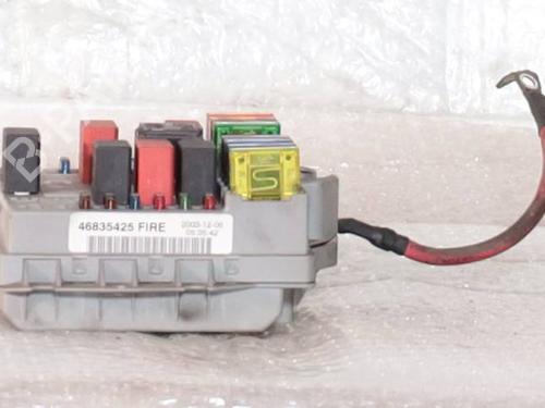 Used Fuse box Fuse box FIAT PUNTO (188_) 1.2 60 (188.030, .050, .130, .150, .230, .250) (60 hp) 40117347 40117347