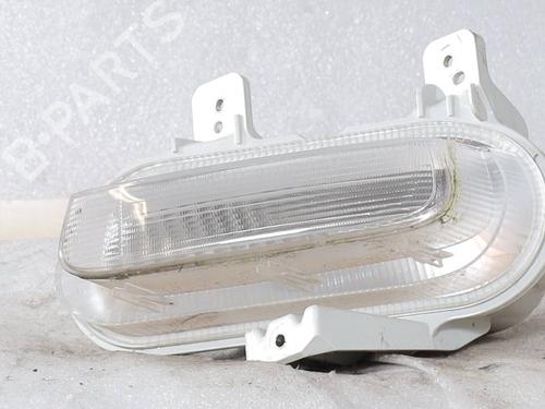 right-daytime-light-jeep-renegade-suv-bu-b1-bv-2014-38590282 main image