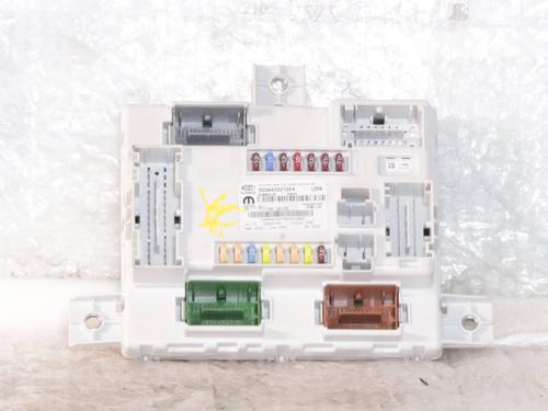 fuse-box-alfa-romeo-stelvio-949_-2016-40039831 main image