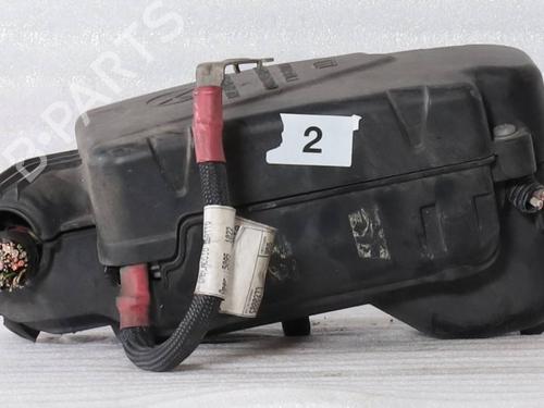 Used Fuse box Fuse box 36798079 36798079