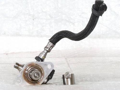 Used Injection pump Injection pump OPEL GRANDLAND / GRANDLAND X (A18, P1UO) 1.2 (75) (131 hp) 39716495 39716495