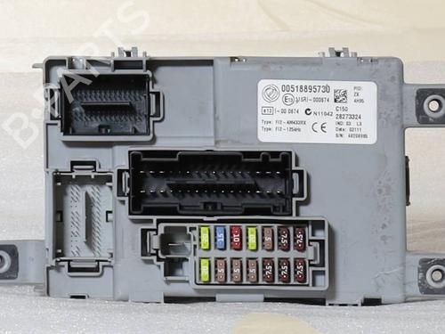 Used Fuse box Fuse box 37875097 37875097