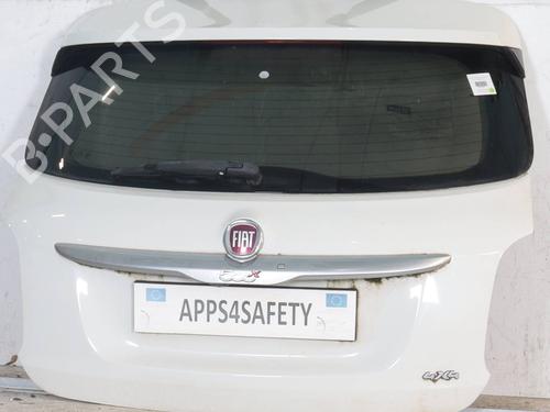 tailgate-fiat-500x-334_-2014-27926917 main image