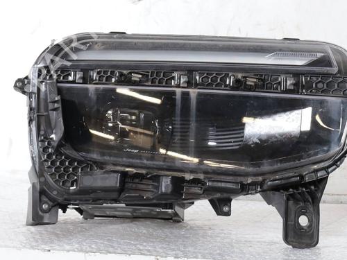 Used Right headlight Right headlight JEEP AVENGER (J2) 1.2 T3 e-Hybrid (110 hp) 33537513 33537513