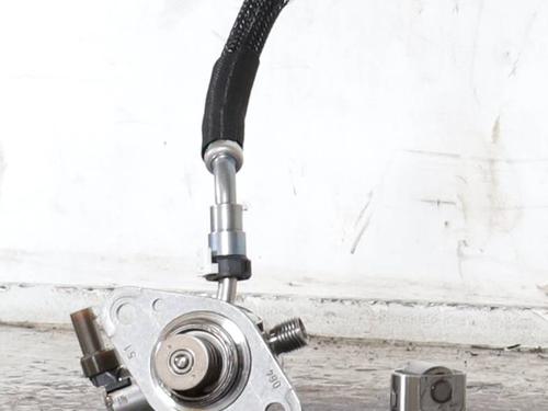 Used Injection pump Injection pump JEEP AVENGER (J2) 1.2 Hybrid 4Xe (145 hp) 34646429 34646429