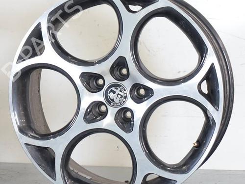 rim-alfa-romeo-tonale-965_-2022-30930935 main image