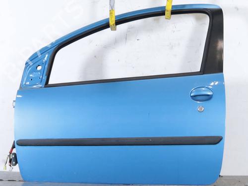 Used Left front door Left front door PEUGEOT 107 (PM_, PN_) 1.0 (68 hp) 33615926 33615926
