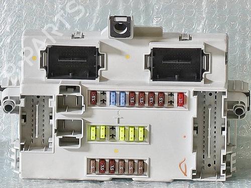 Used Fuse box Fuse box 39092450 39092450