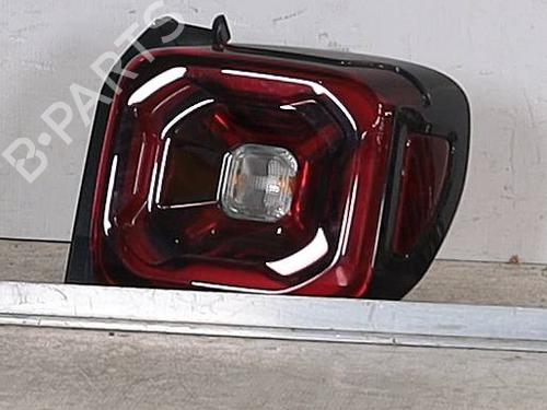 right-taillight-jeep-renegade-suv-bu-b1-bv-2014-27291602 main image