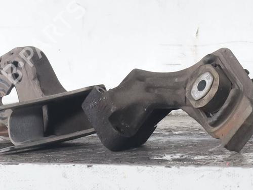 Used Engine mount Engine mount FIAT SEICENTO / 600 (187_) 1.1 (187AXB, 187AXB1A, 187AXC1A02) (54 hp) 33616114 33616114
