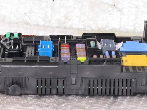 Fuse box OPEL CORSA F (P2JO) 1.2 (68) | BP39881266E1 - Image 3