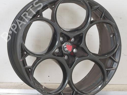 rim-alfa-romeo-stelvio-949_-2016-26309753 main image