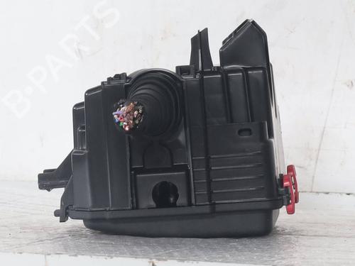 Used Fuse box Fuse box 36217149 36217149