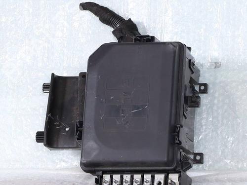 Used Fuse box Fuse box 39403604 39403604