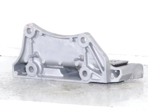 Used Engine mount JEEP AVENGER (J2) Electric (156 hp) 29137342