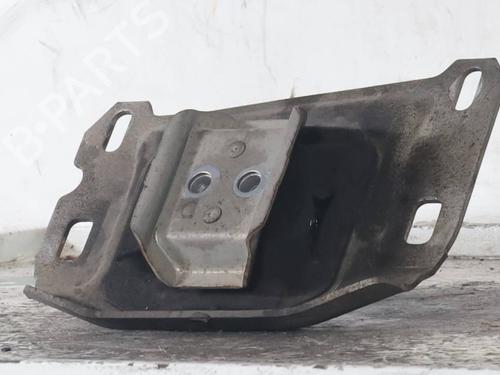 Used Engine mount Engine mount PEUGEOT 308 SW II (LC_, LJ_, LR_, LX_, L4_) 1.2 THP 130 (131 hp) 33537374 33537374
