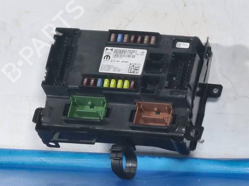 fuse-box-fiat-ducato-van-250_-2006-30859436 main image