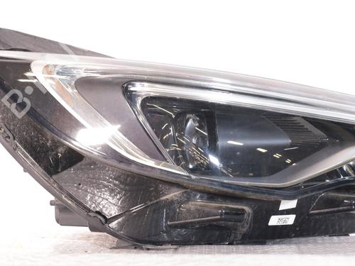 right-headlight-opel-grandland-grandland-x-a18-p1uo-2017-39716485 main image