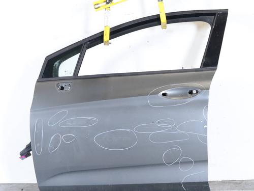 Used Left front door Left front door 38745241 38745241
