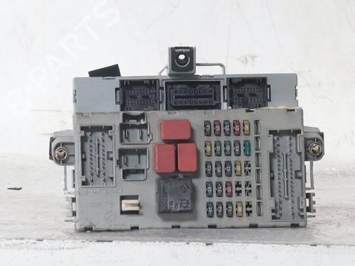 Used Fuse box Fuse box LANCIA YPSILON (843_) 1.3 JTD (843.AXD11, 843.AXD1A) (70 hp) 33284210 33284210