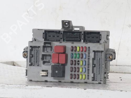 Used Fuse box Fuse box 36774307 36774307
