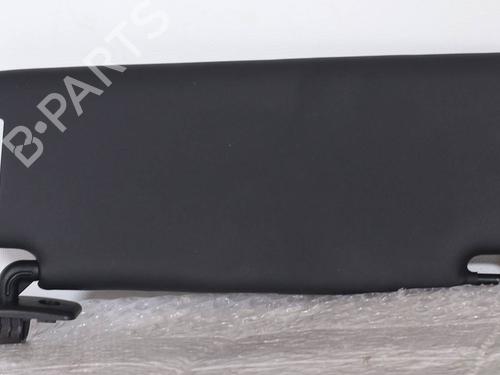left-sun-visor-abarth-500e-hatchback-332_-2023-39068725 main image
