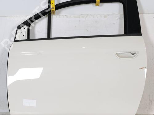 Used Left front door FIAT 500e (332_) Elektro (FA1) (95 hp) 26211347