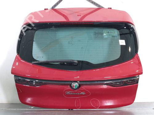 tailgate-alfa-romeo-tonale-965_-2022-40039921 main image
