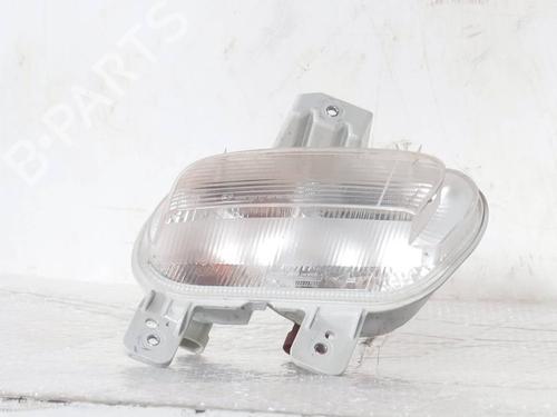 right-daytime-light-jeep-renegade-suv-bu-b1-bv-2014-33055466 main image