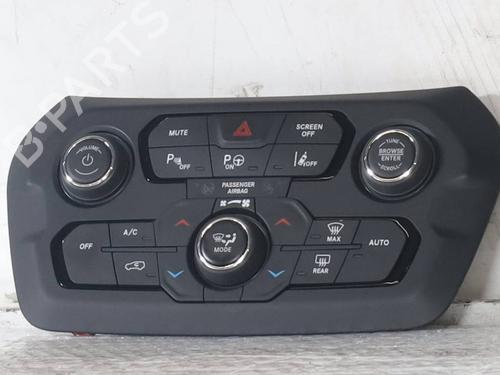 climate-control-jeep-renegade-suv-bu-b1-bv-2014-33537467 main image