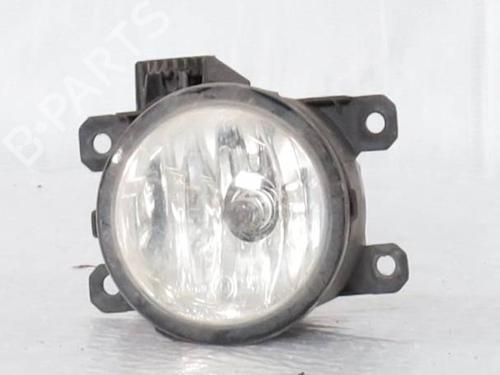 right-front-fog-light-fiat-500l-351_-352_-2012-36568463 main image