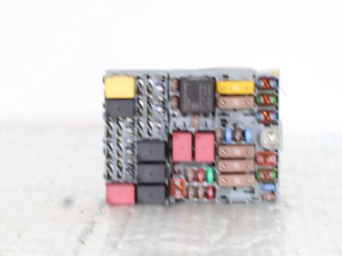 Used Fuse box Fuse box 38920752 38920752