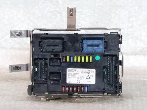 fuse-box-alfa-romeo-tonale-965_-2022-40008076 main image