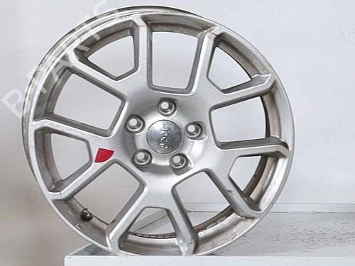 rim-jeep-renegade-suv-bu-b1-bv-2014-29278158 main image