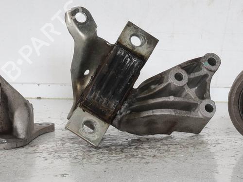 Used Engine mount LANCIA MUSA (350_) 1.4 (350.AXA11, 350.AXA1A) (95 hp) 29826558