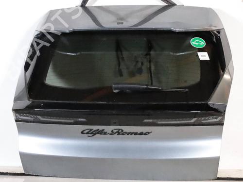 tailgate-alfa-romeo-junior-626_-627_-2024-30111803 main image