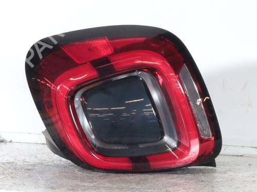 Used Right taillight Right taillight FIAT 500X (334_) 1.3 (334.AXR11) (150 hp) 28673333 28673333