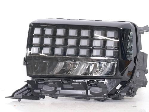 Używane Lampa przednia lewa FIAT GRANDE PANDA (328) EV (328) (113 hp) 30859691