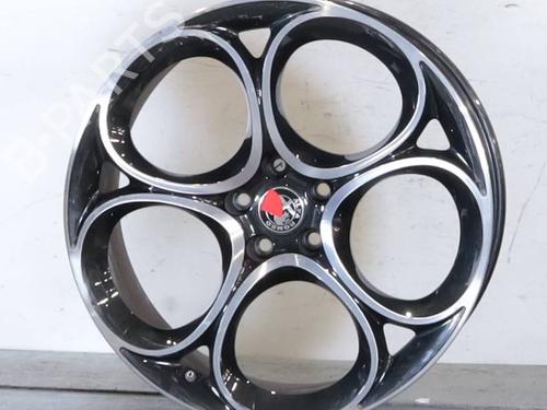 rim-alfa-romeo-stelvio-949_-2016-26887854 main image