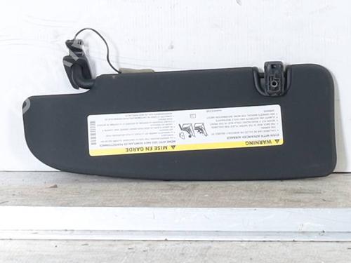 right-sun-visor-alfa-romeo-stelvio-949_-2016-26309643 main image