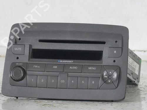 Used Radio FIAT PANDA (169_) 1.2 (169.AXB11, 169.AXB1A) (60 hp) 30490506